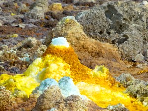 the colourful sulphur formations in Dallol